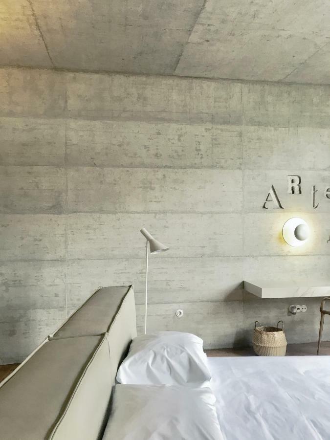 Apartment Element *