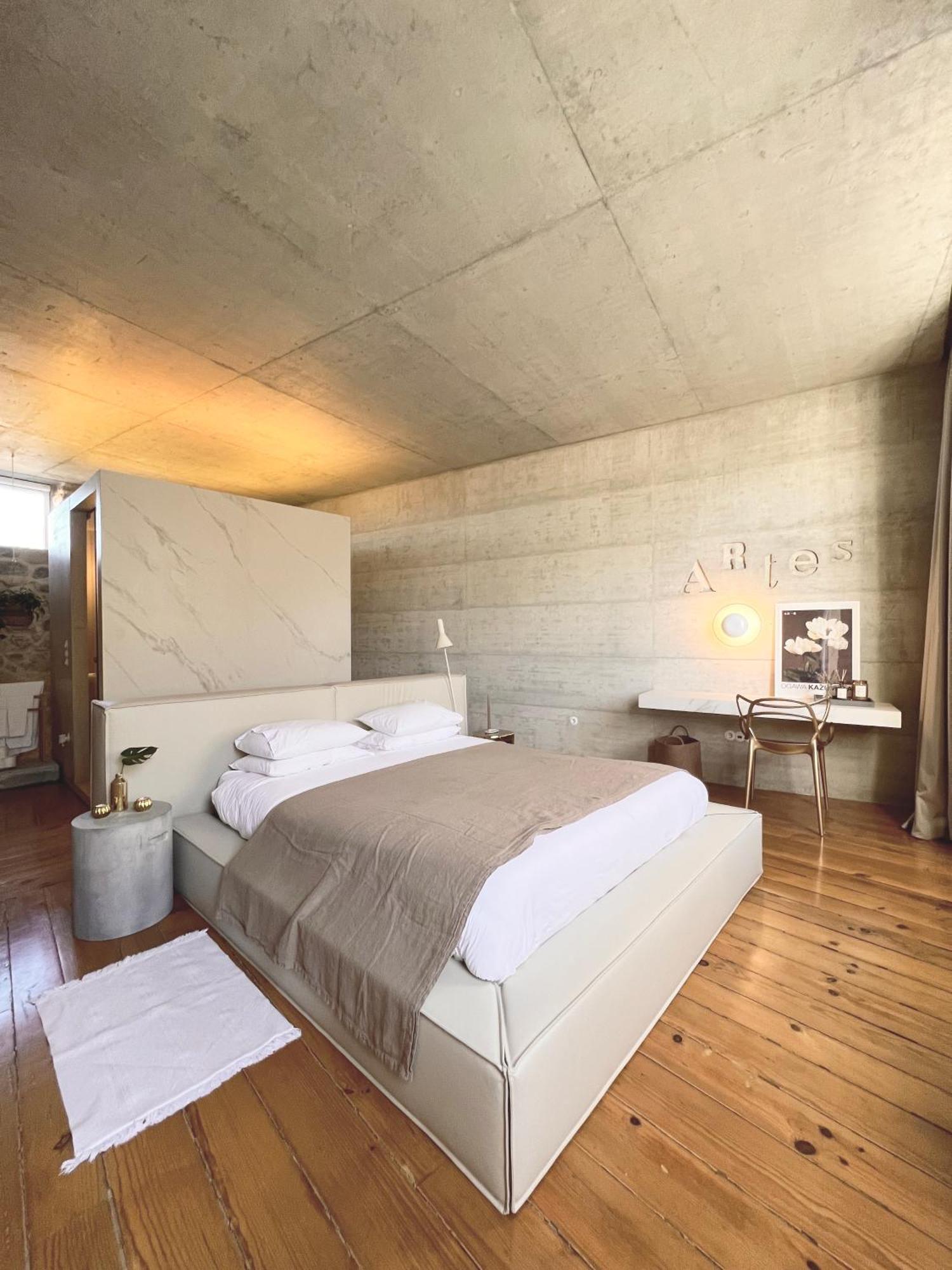 Element Apartment *